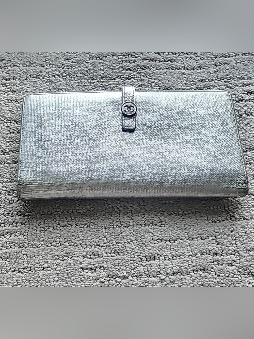 CHANEL Silver Metallic Leather Wallet Clutch
